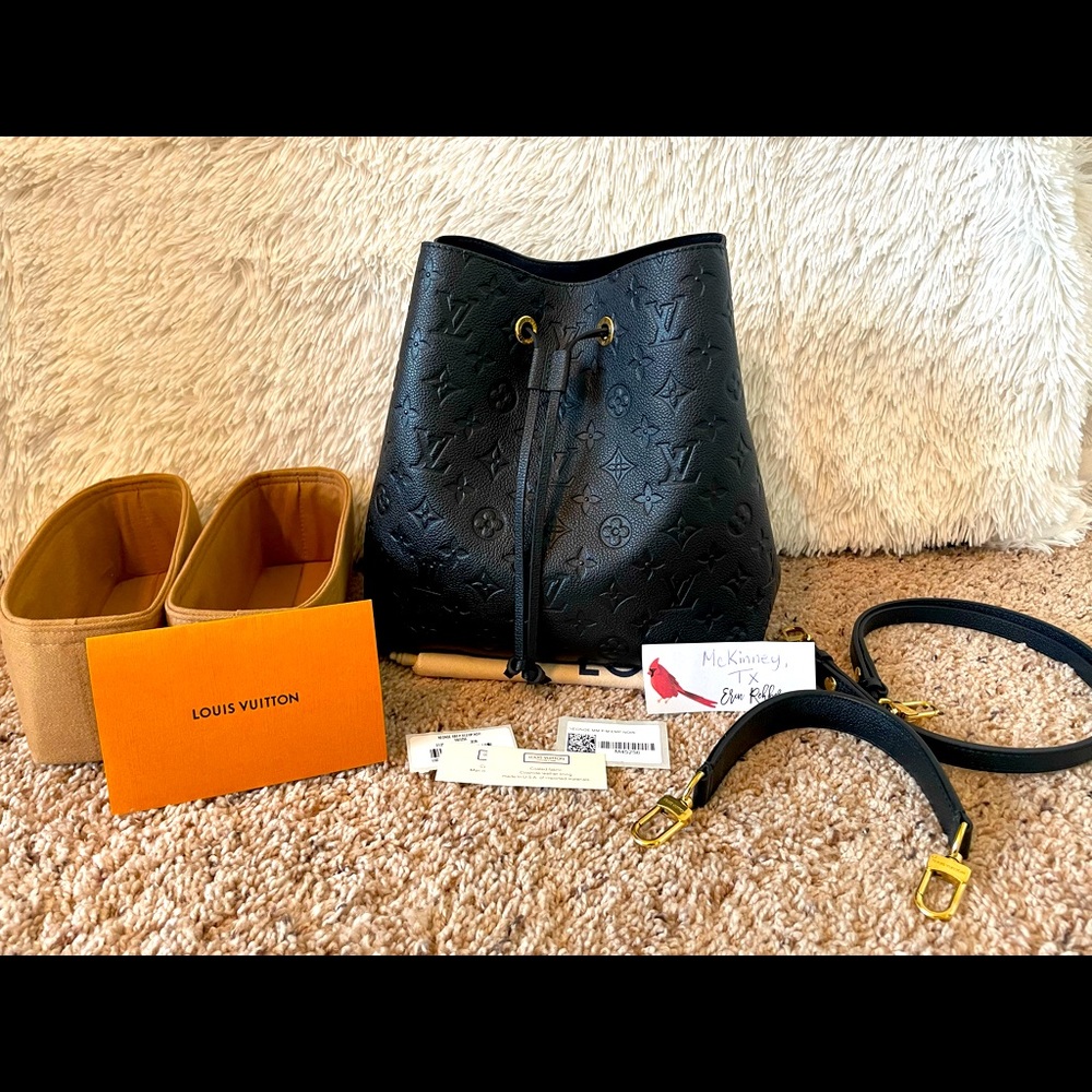 Louis Vuitton NeoNoe MM in Empreinte Noir